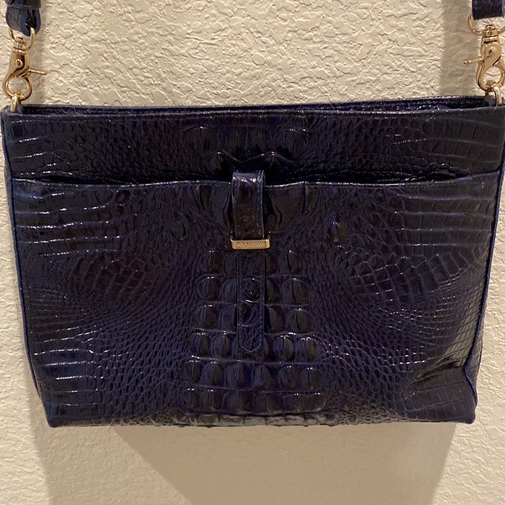 Brahmin cross body. Crocodile leather. Navy blue